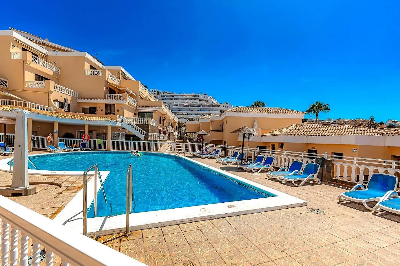 Recently Renovated Seaviews Paradise Court أذيخي 0*,